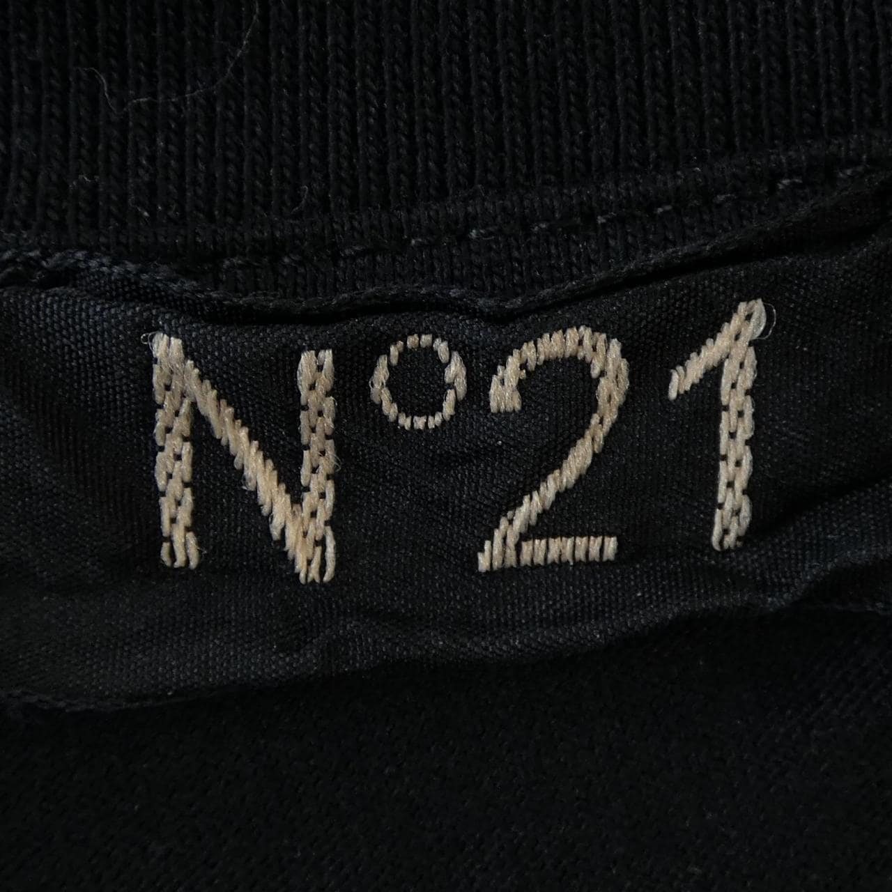 ヌメロヴェントゥーノ N°21 Tシャツ