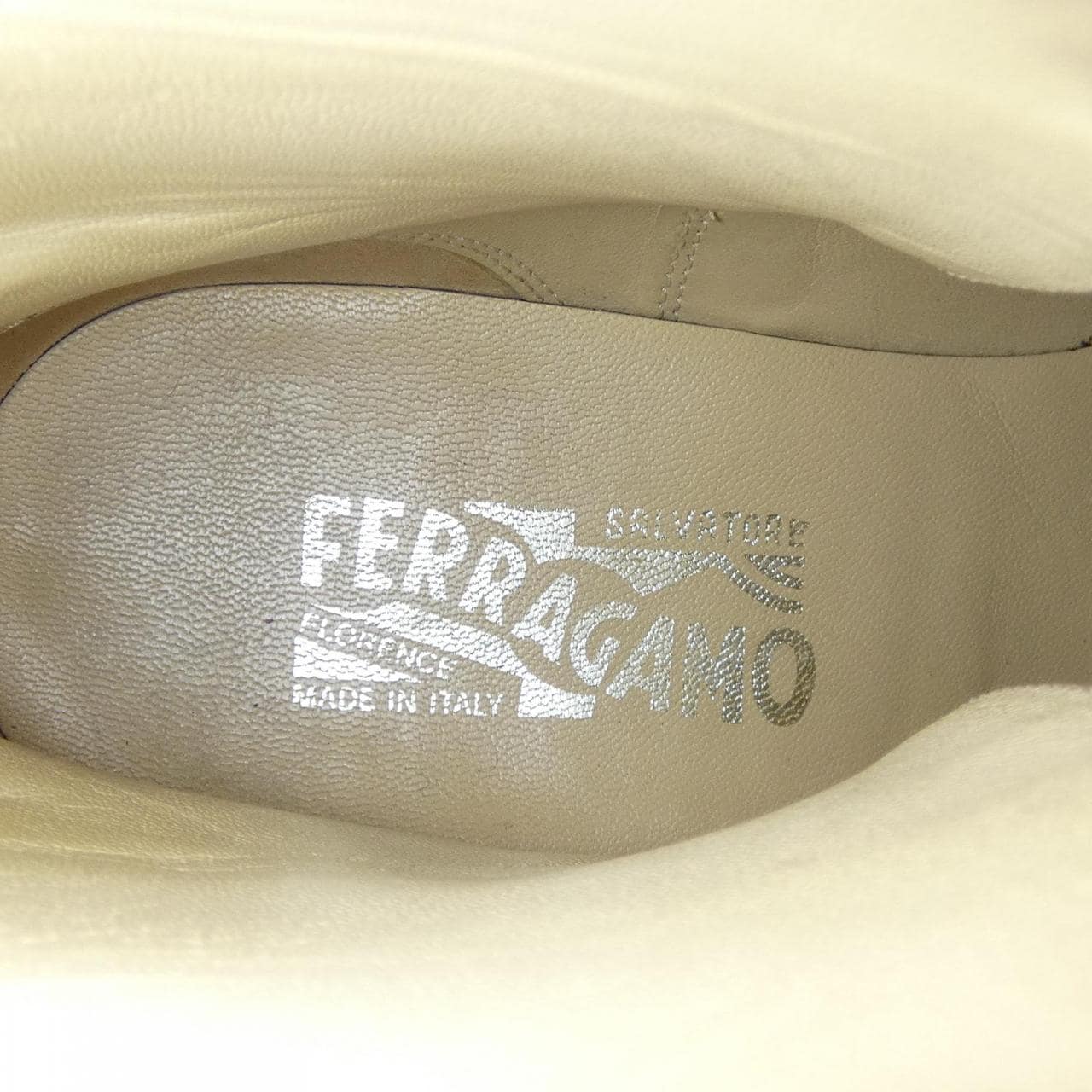 サルヴァトーレフェラガモ SALVATORE FERRAGAMO ブーツ