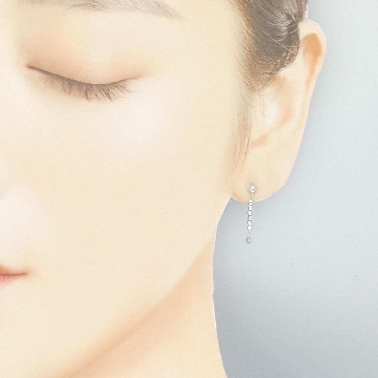 K18WG ダイヤモンド ピアス 0.06CT