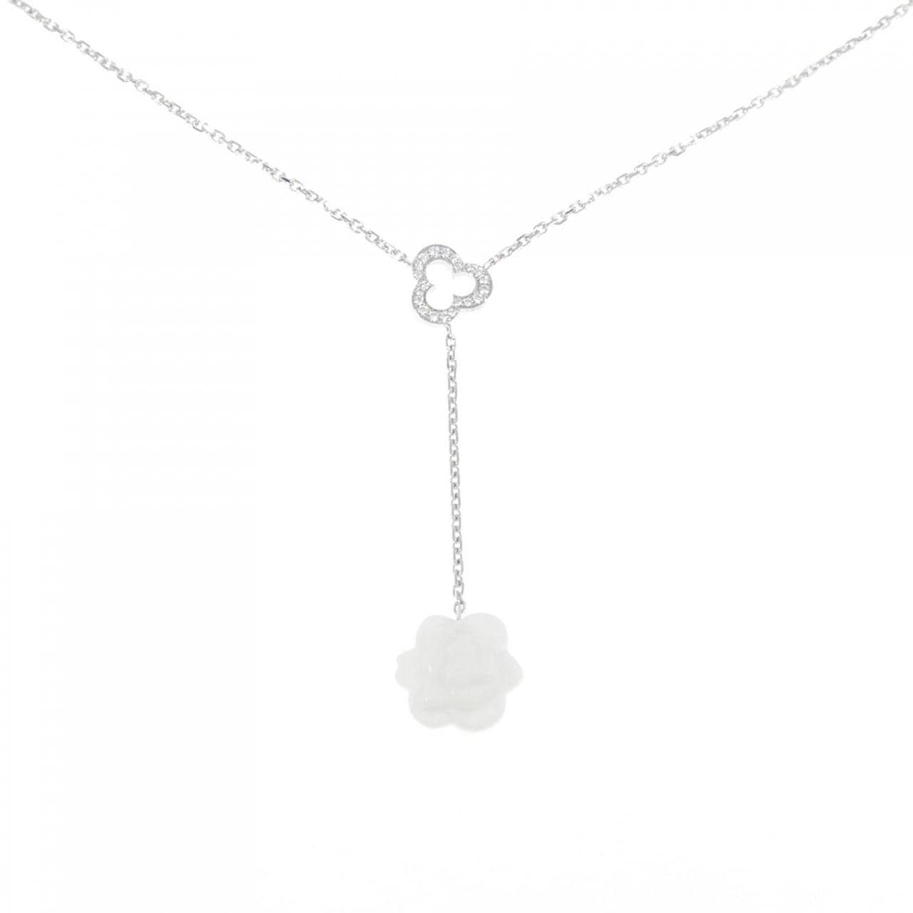 CHANEL camellia necklace