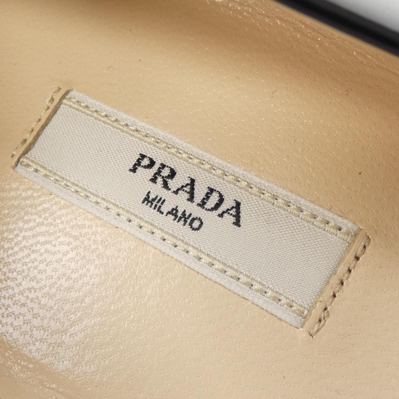 プラダ PRADA パンプス