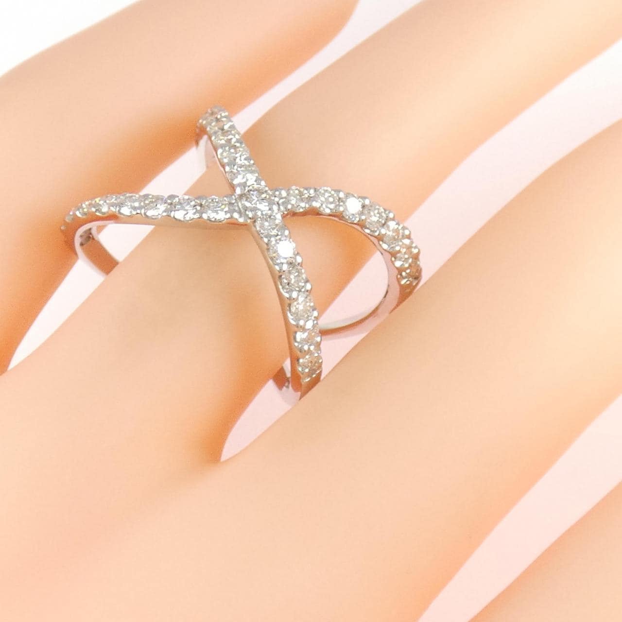 PT900 ダイヤモンド リング 1.00CT