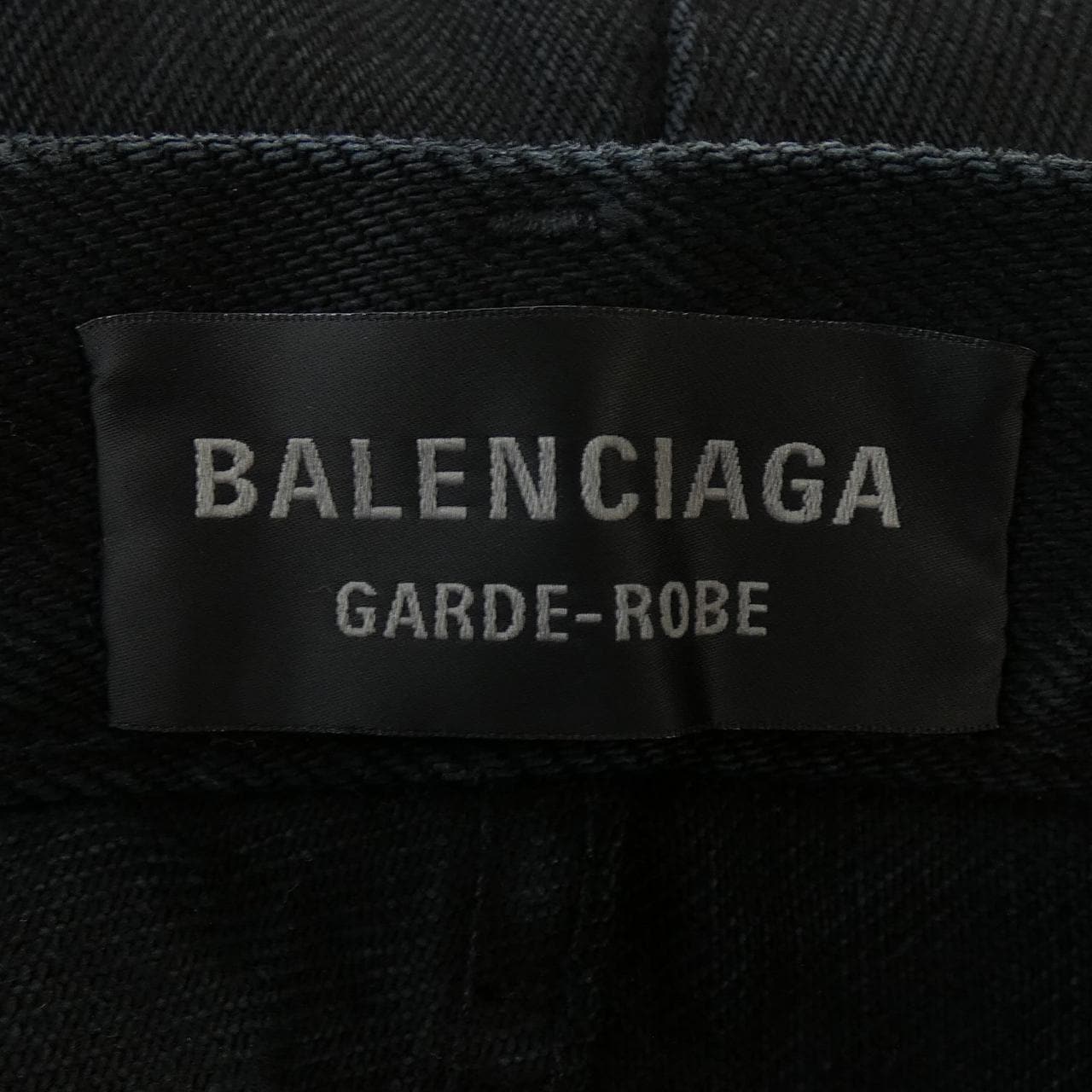 バレンシアガ BALENCIAGA GARDE-ROBE 724725 TNW40 ジーンズ