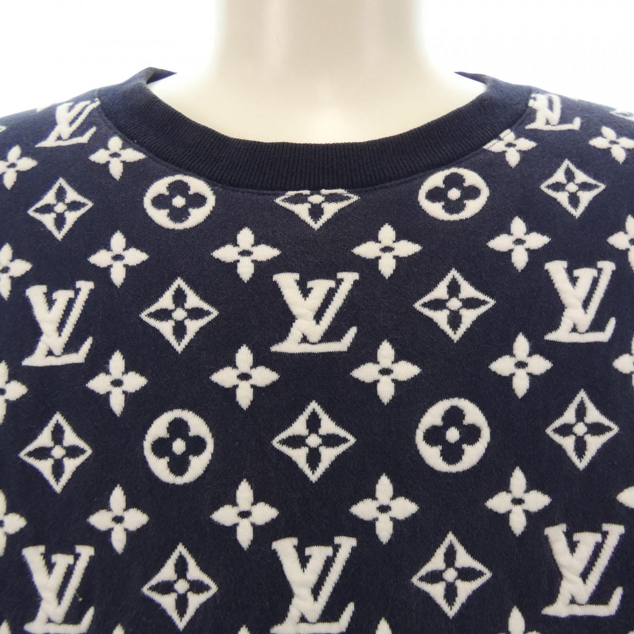 ルイヴィトン LOUIS VUITTON トップス