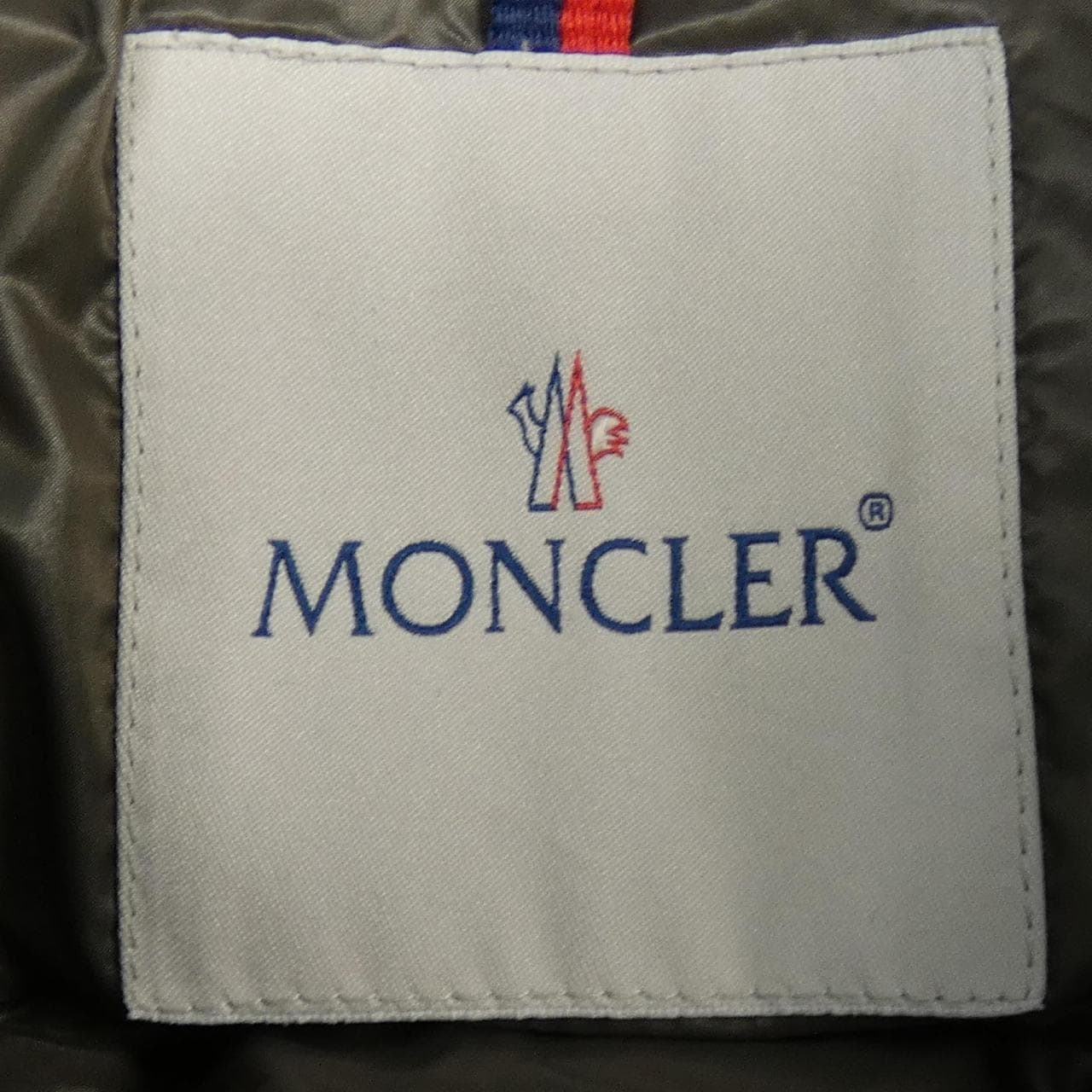 モンクレール MONCLER ダウンジャケット