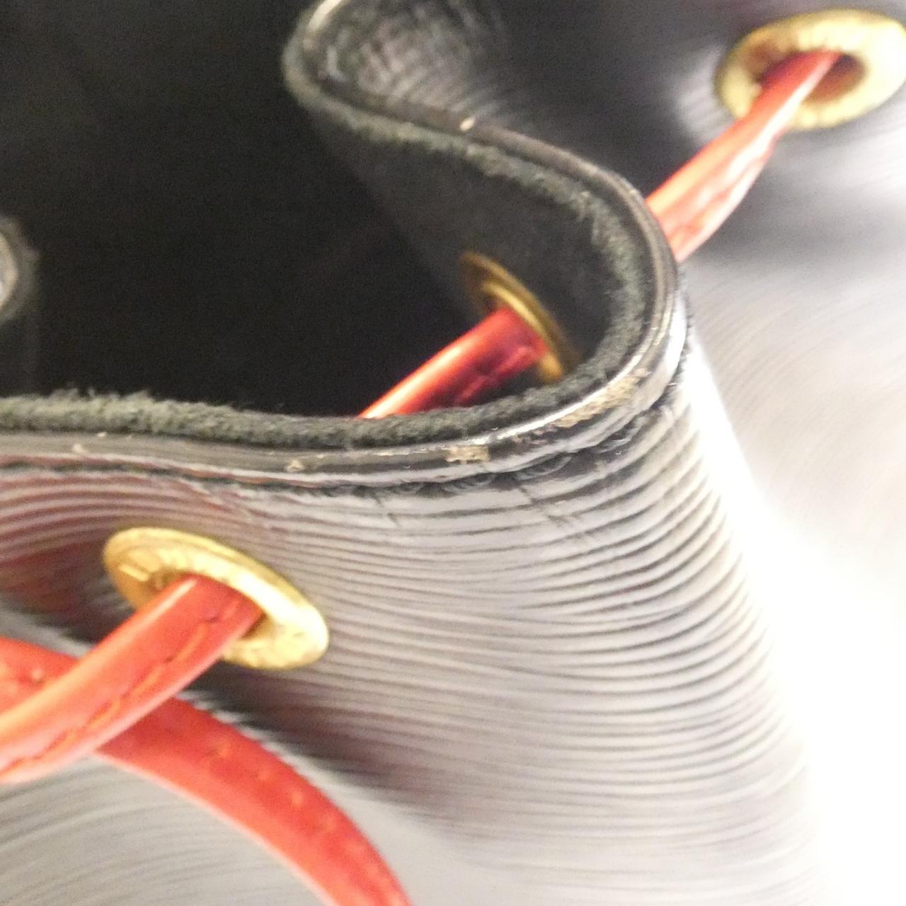 ルイヴィトン エピ ノエ M44017 ショルダーバッグ