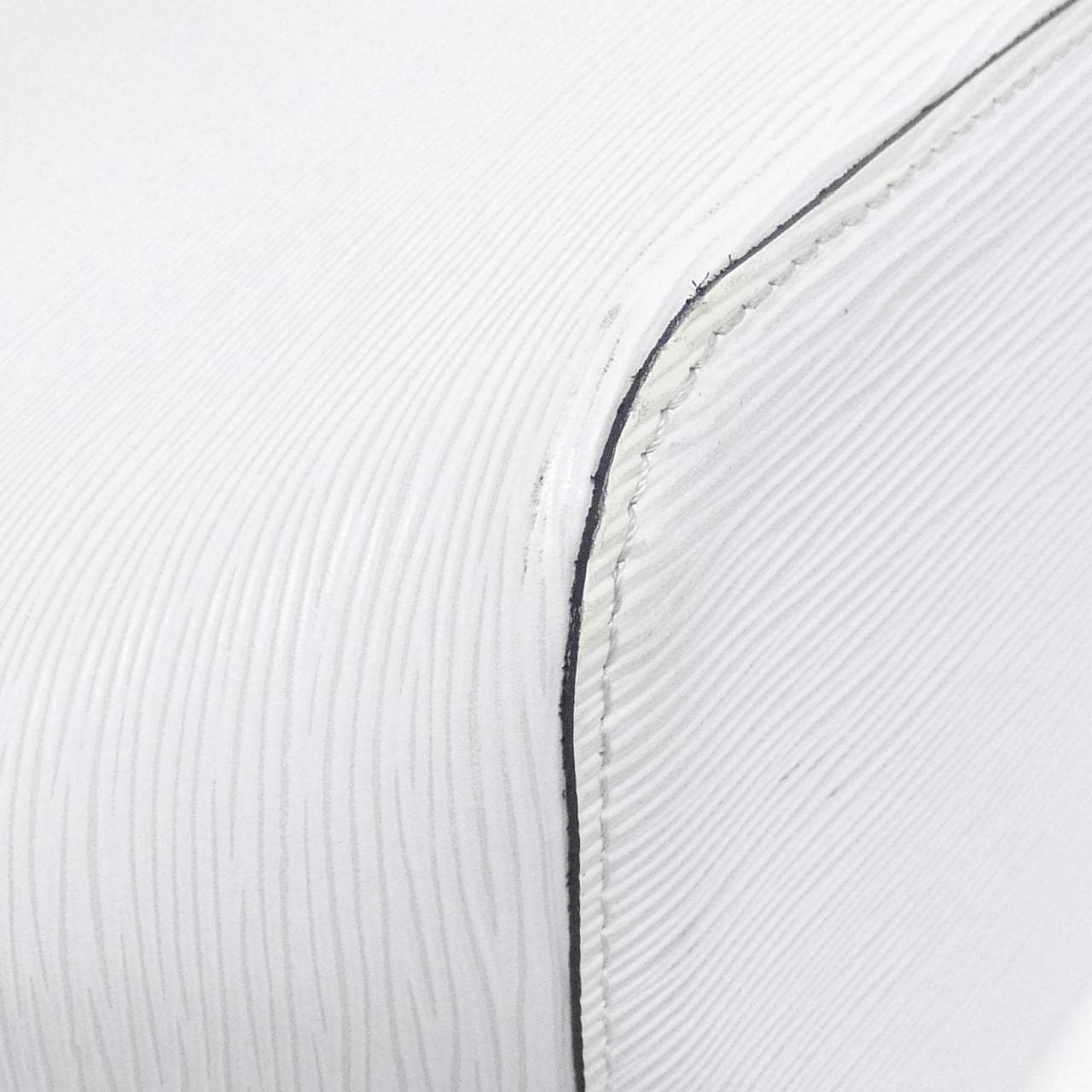 ルイヴィトン エピ ネヴァーフル MM M55591 バッグ