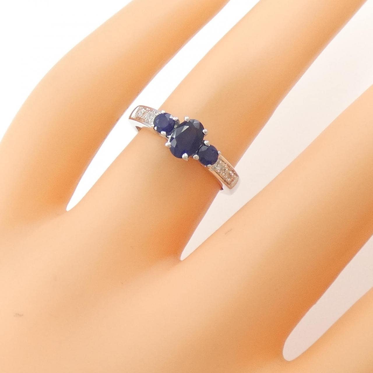 K14WG Sapphire Ring