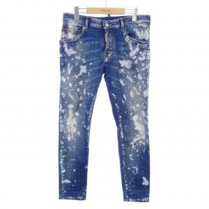 ディースクエアード DSQUARED2 S74LB1359 ジーンズ