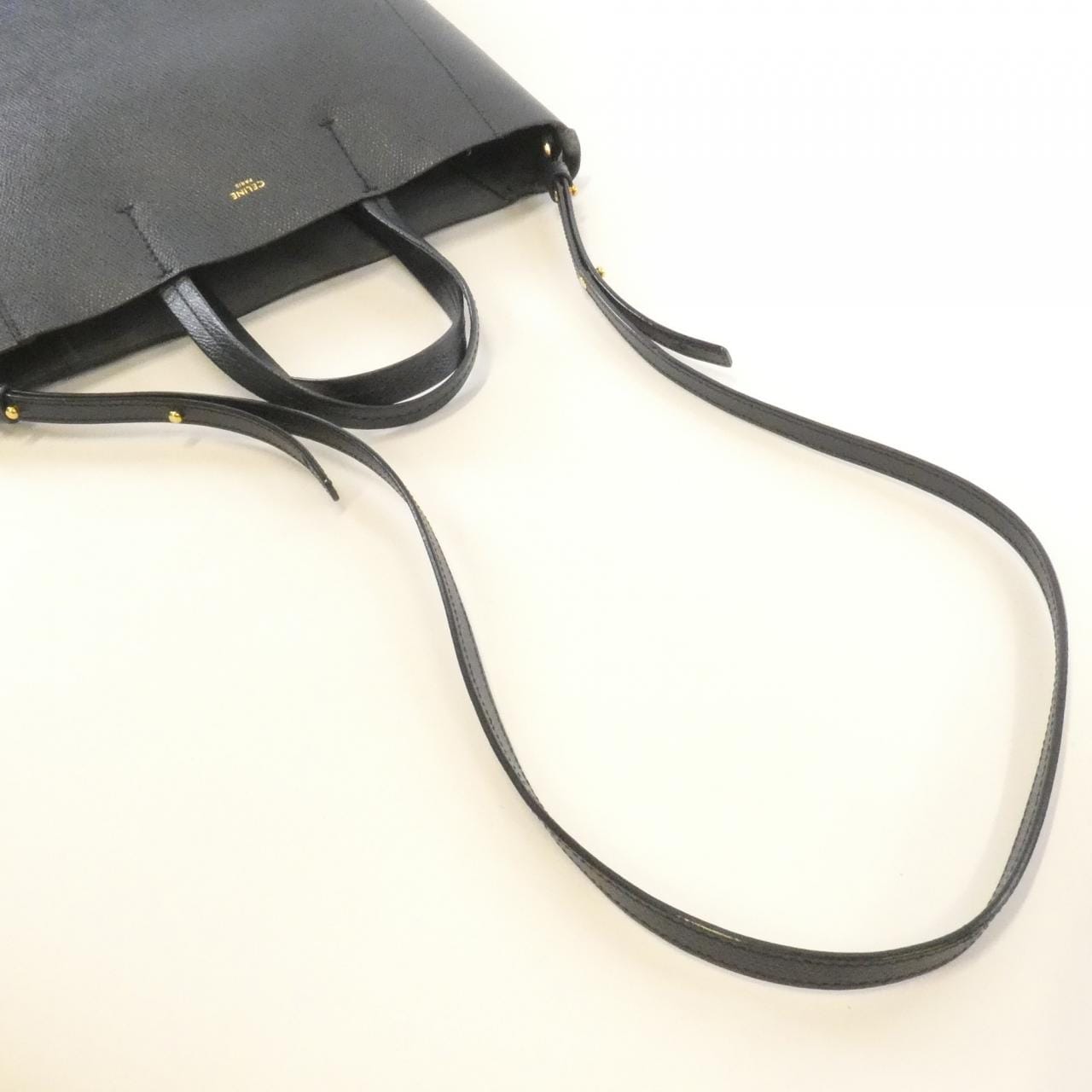 セリーヌ バーティカル カバ スモール 189813XBA バッグ