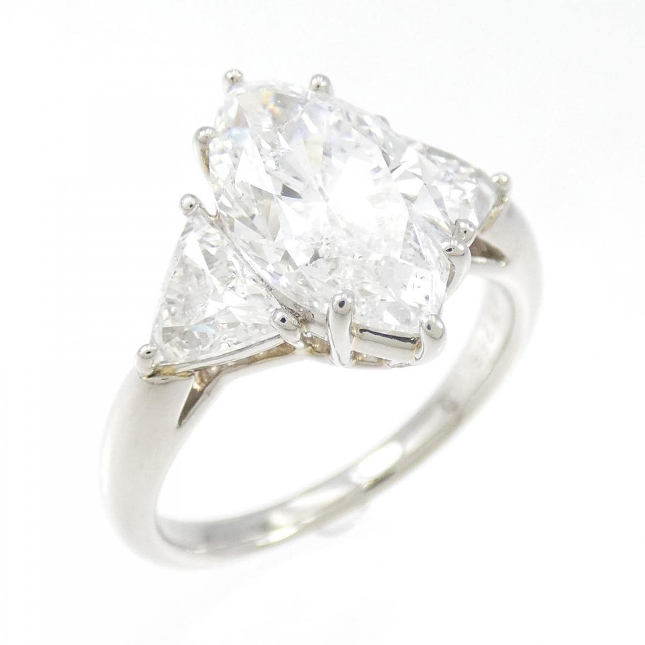 PT Diamond Ring 3.266CT E SI2 Marquise Cut