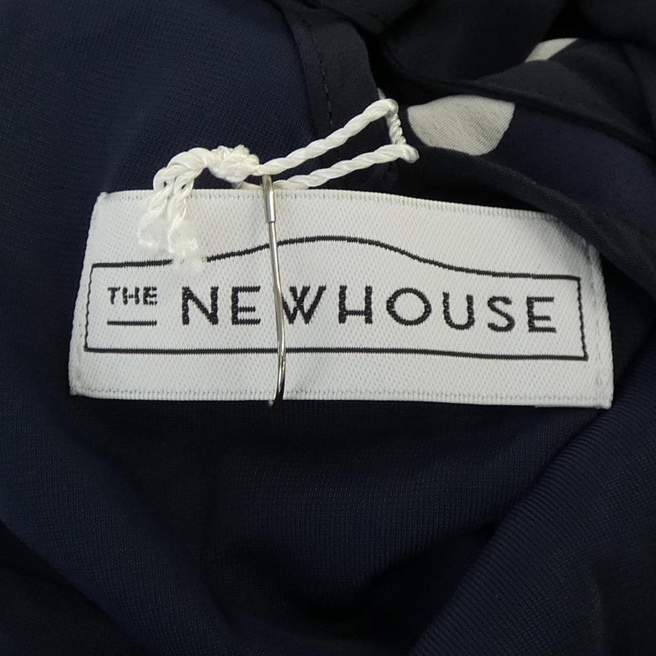 ザニューハウス THE NEWHOUSE トップス
