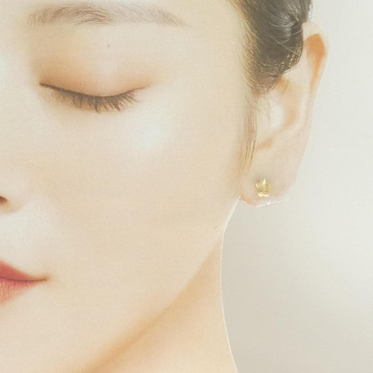 750YG/K18YG フラワー ダイヤモンド ピアス