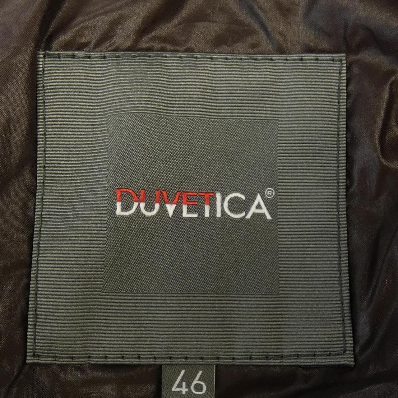デュベティカ DUVETICA ダウンジャケット