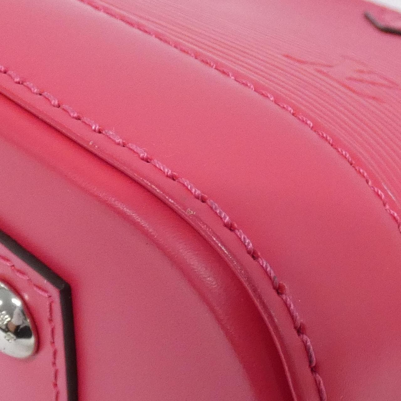 ルイヴィトン エピ アルマBB M11382 バッグ