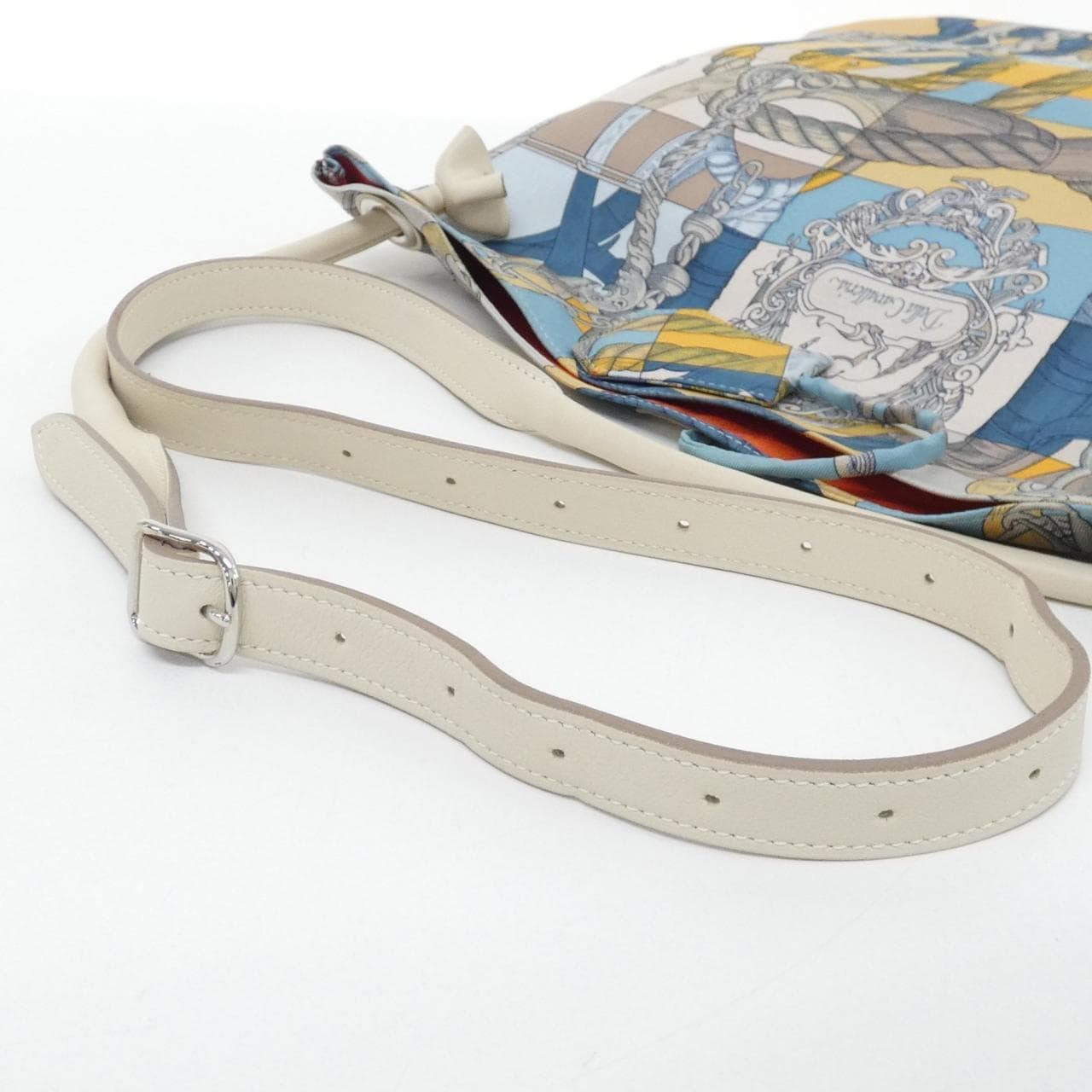 エルメス DELLA CAVALLERIA シルキー シティ PM 069488CK ショルダーバッグ