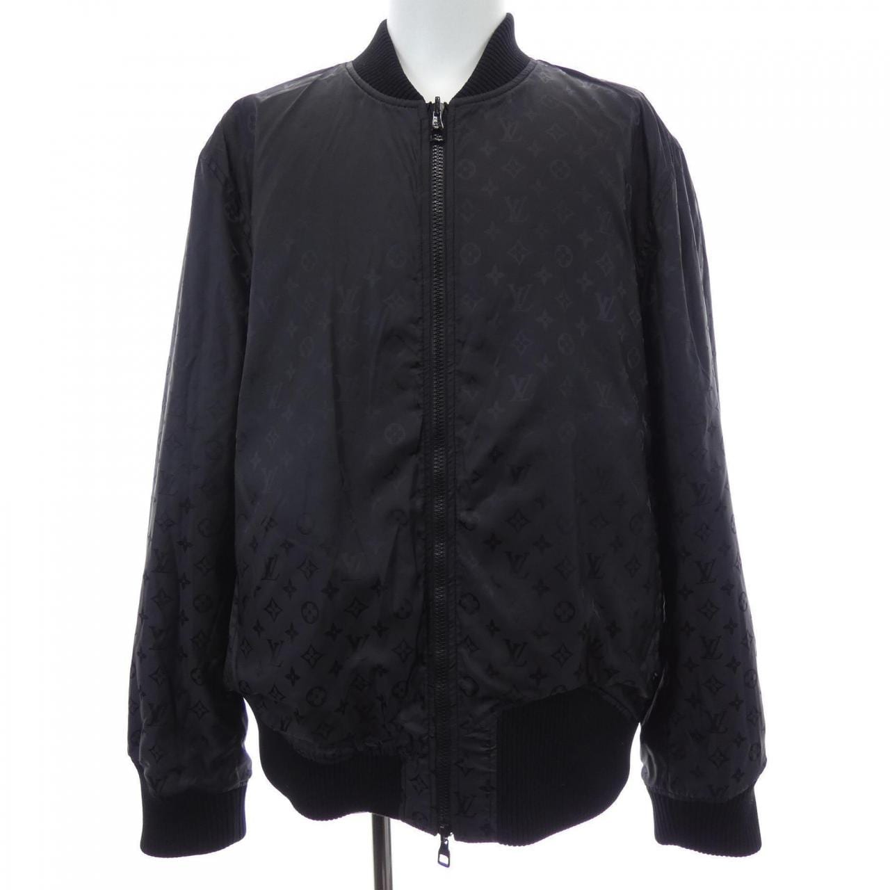 ルイヴィトン LOUIS VUITTON リバーシブルレザーナイロン HIL47WTKV レザージャケット