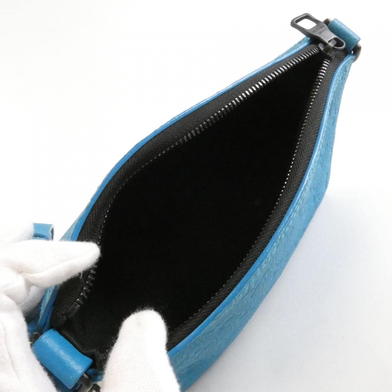 ルイヴィトン トリヨン モノグラム トリアングル メッセンジャー M55925 ショルダーバッグ