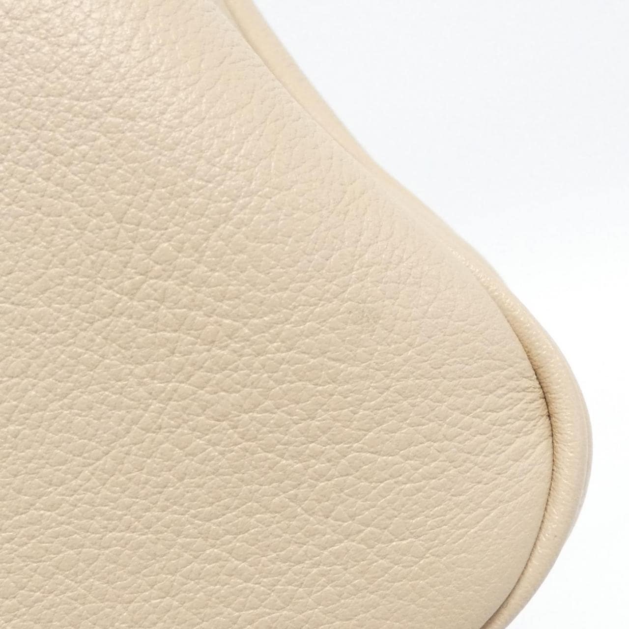 【未使用品】グッチ DIANA 746251 UAAAY ショルダーバッグ