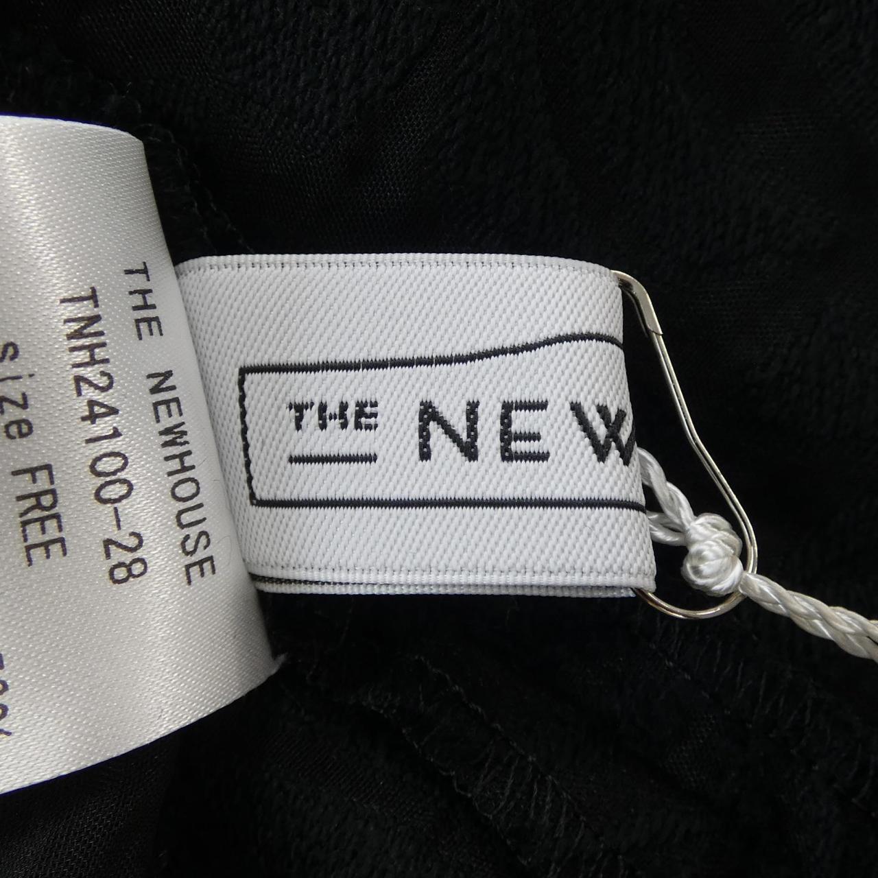 ザニューハウス THE NEWHOUSE ジャケット