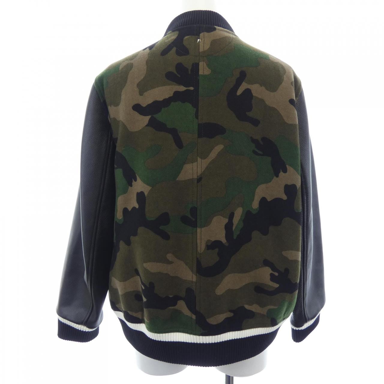 ヴァレンティノ VALENTINO LV3CIO352Q1 スタジャン