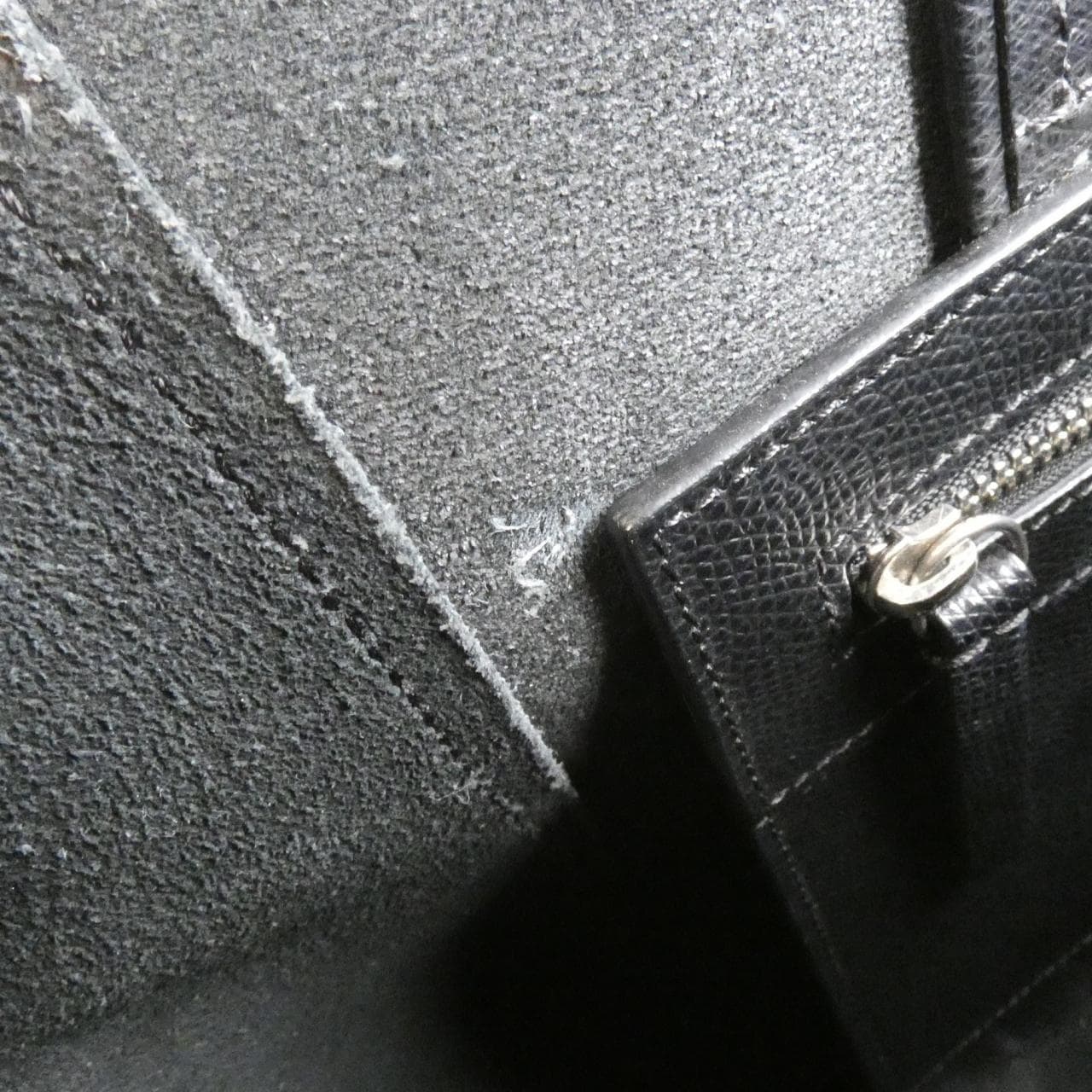 セリーヌ バーティカル カバ スモール 176183XBA バッグ