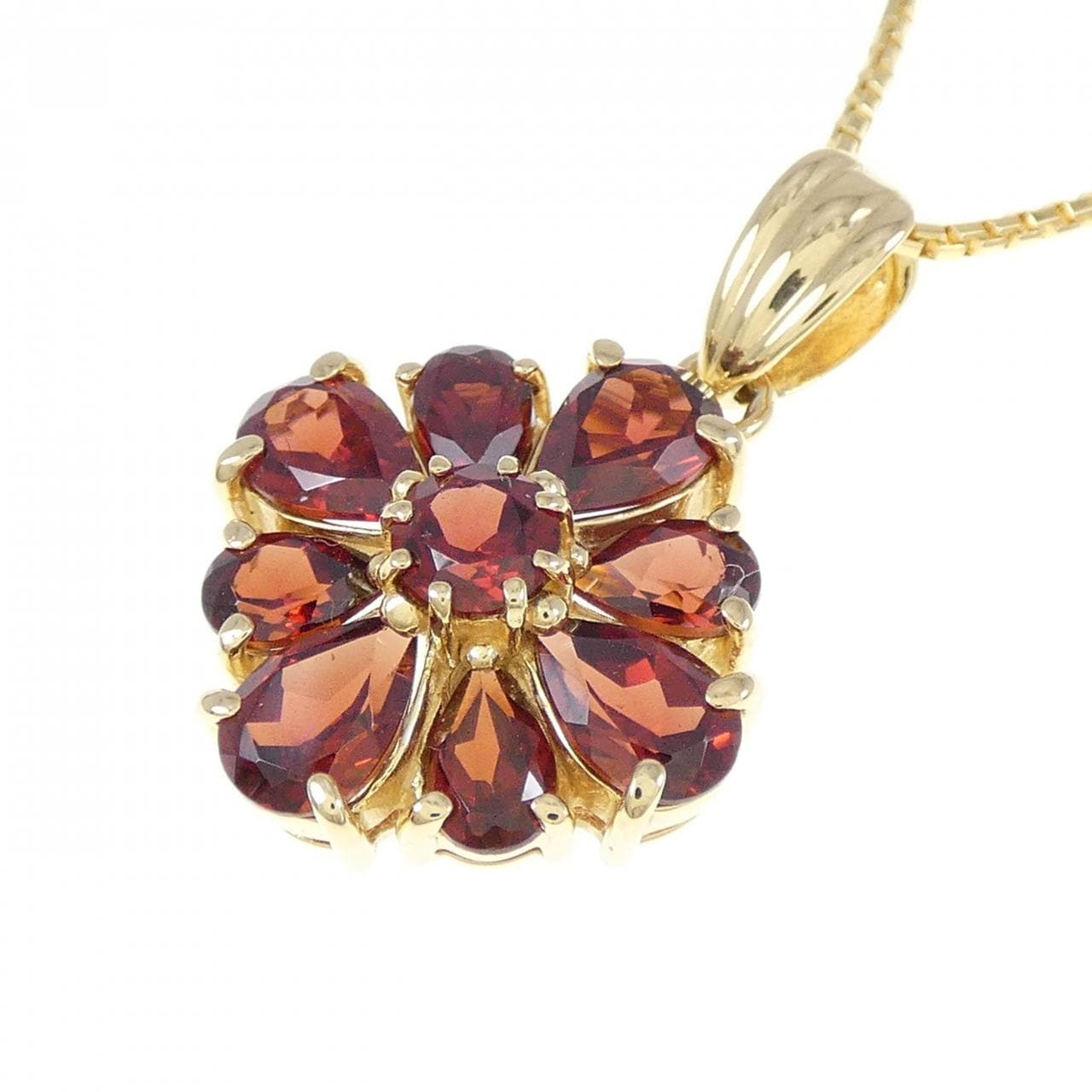 K18YG flower Garnet necklace