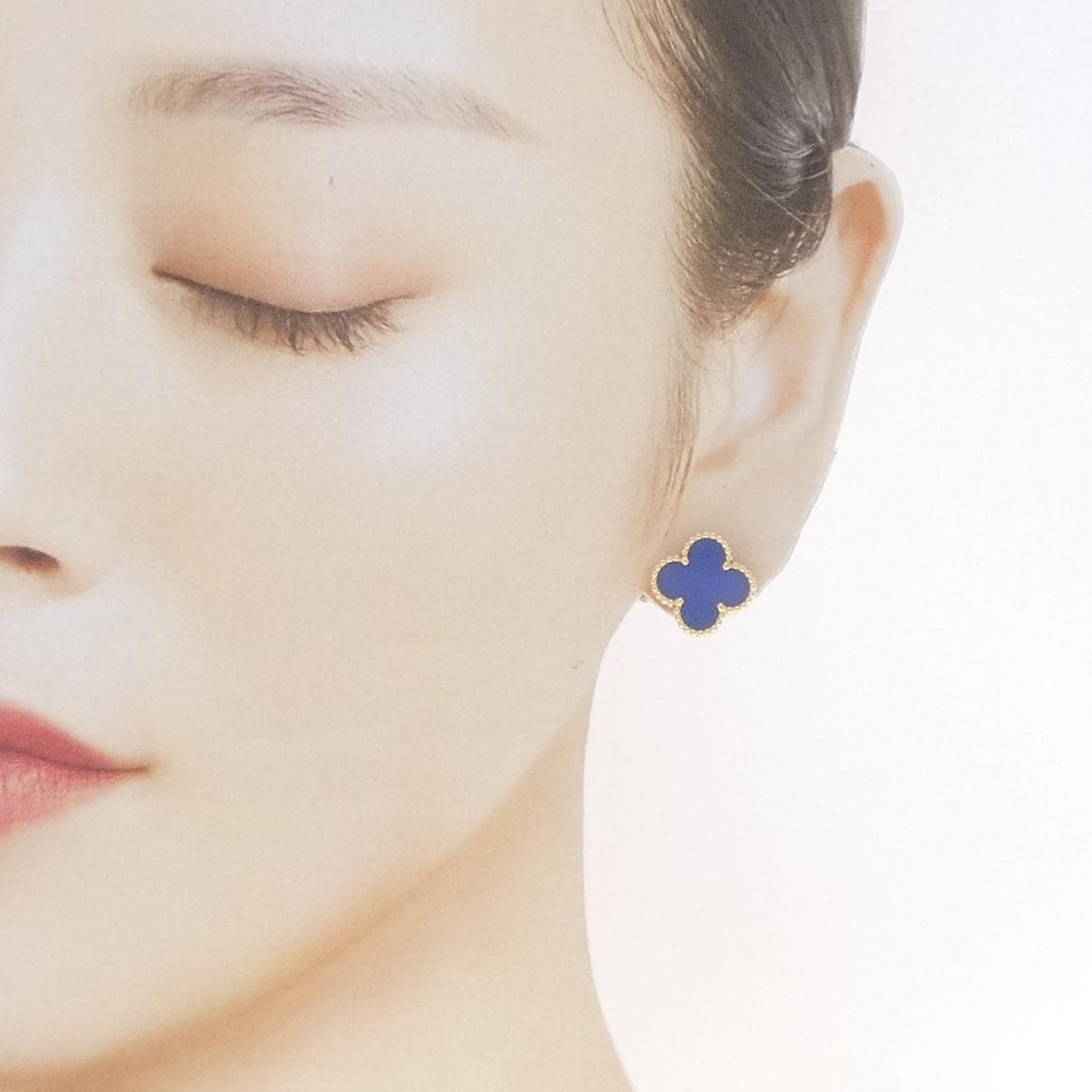 ヴァンクリーフ&アーペル ヴィンテージアルハンブラ ピアス