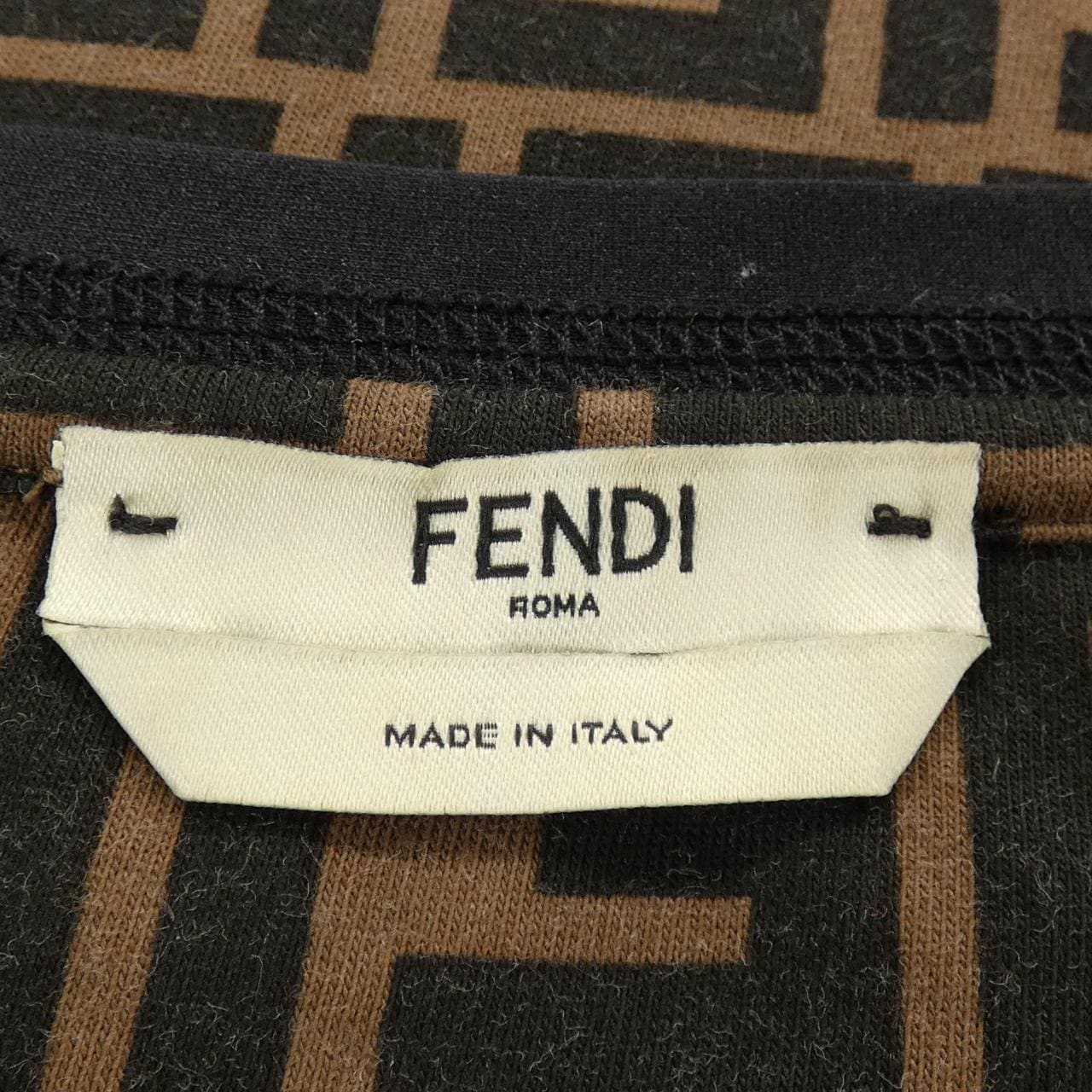 フェンディ FENDI FS7160 A7W5 Tシャツ