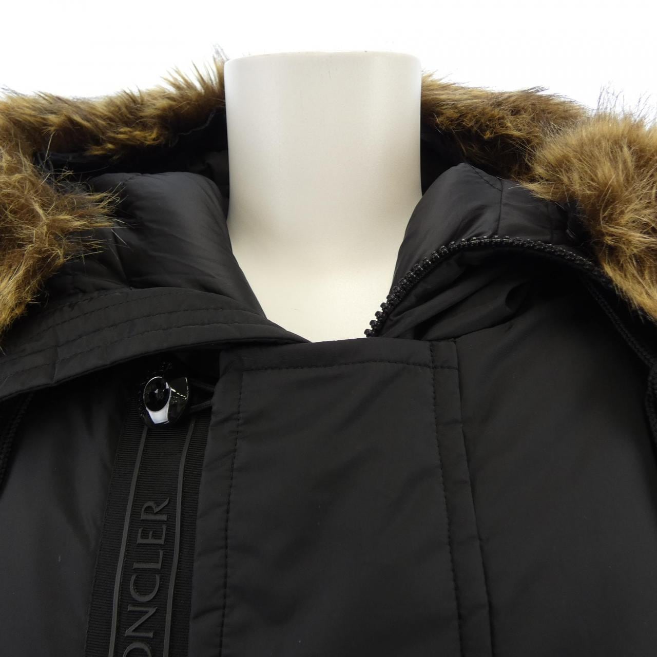 モンクレール MONCLER AJA ダウンコート