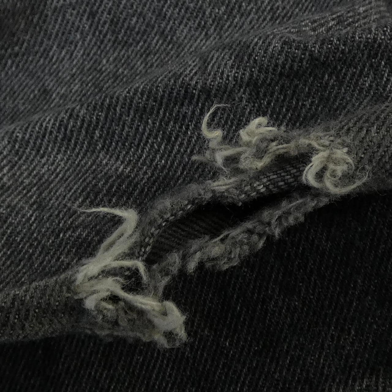 ジェイダブルアンダーソン J.W.ANDERSON ジーンズ