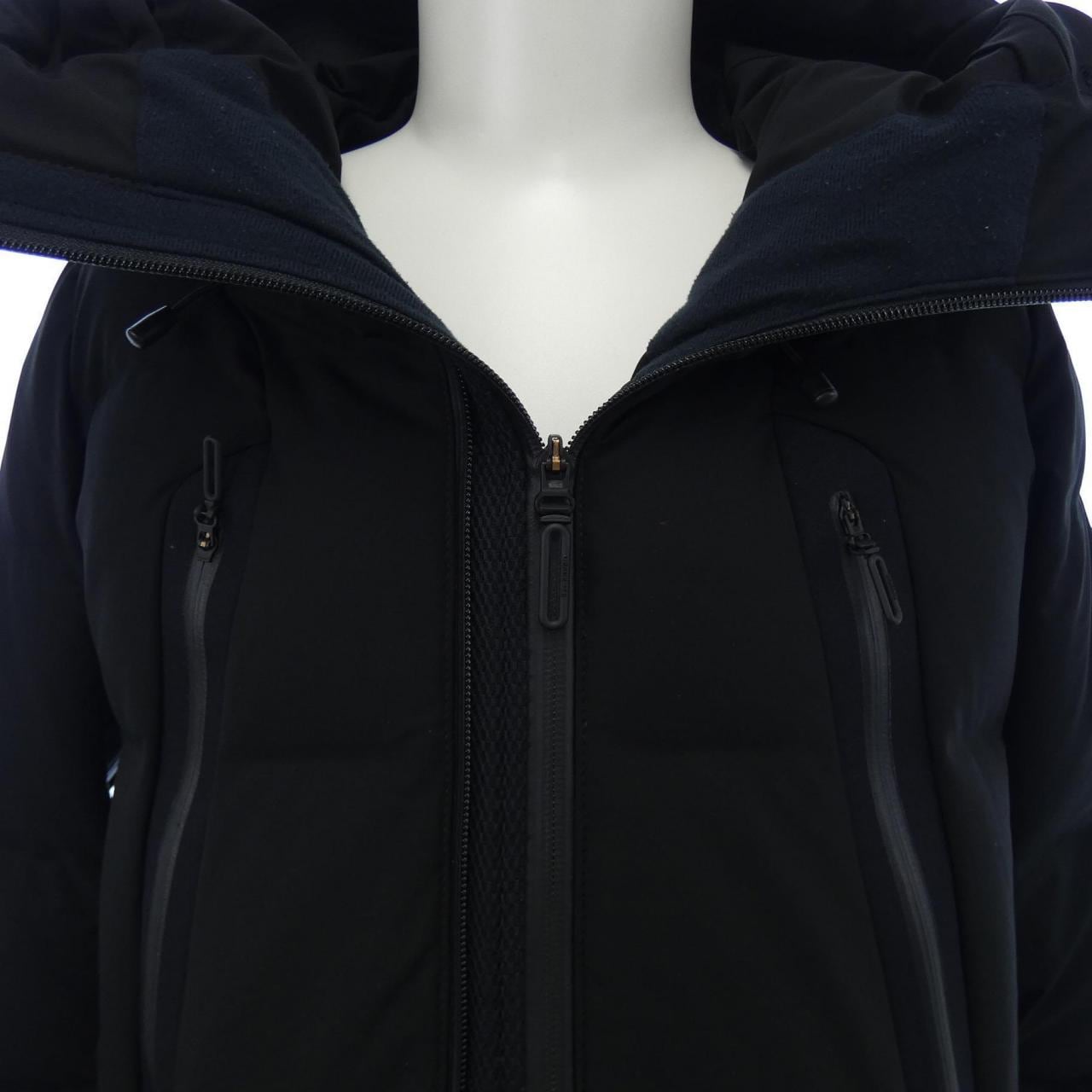 デサント DESCENTE ダウンジャケット