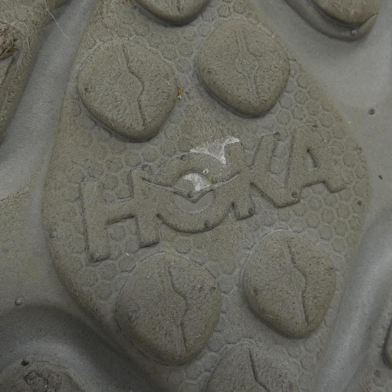 ホカオネオネ HOKA ONE ONE スニーカー