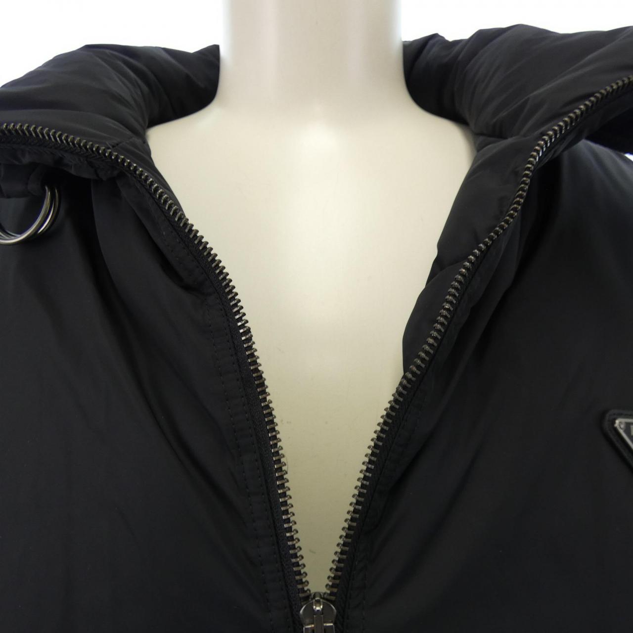 プラダ PRADA トライアングルロゴ SGC842 SOOO 16BF ダウンジャケット