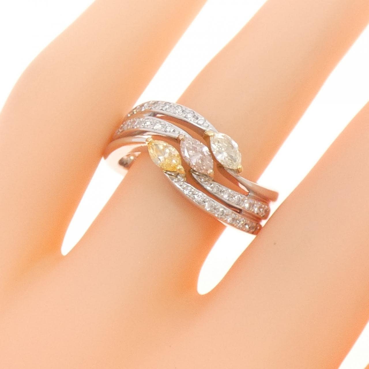 K18スリーカラー ダイヤモンド リング 0.176CT FLOP VS2 マーキスカット