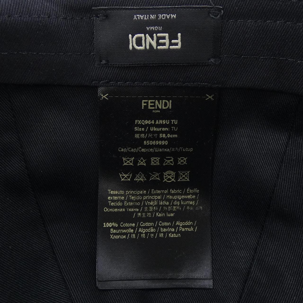 フェンディ FENDI FXQ964 AN9U キャップ