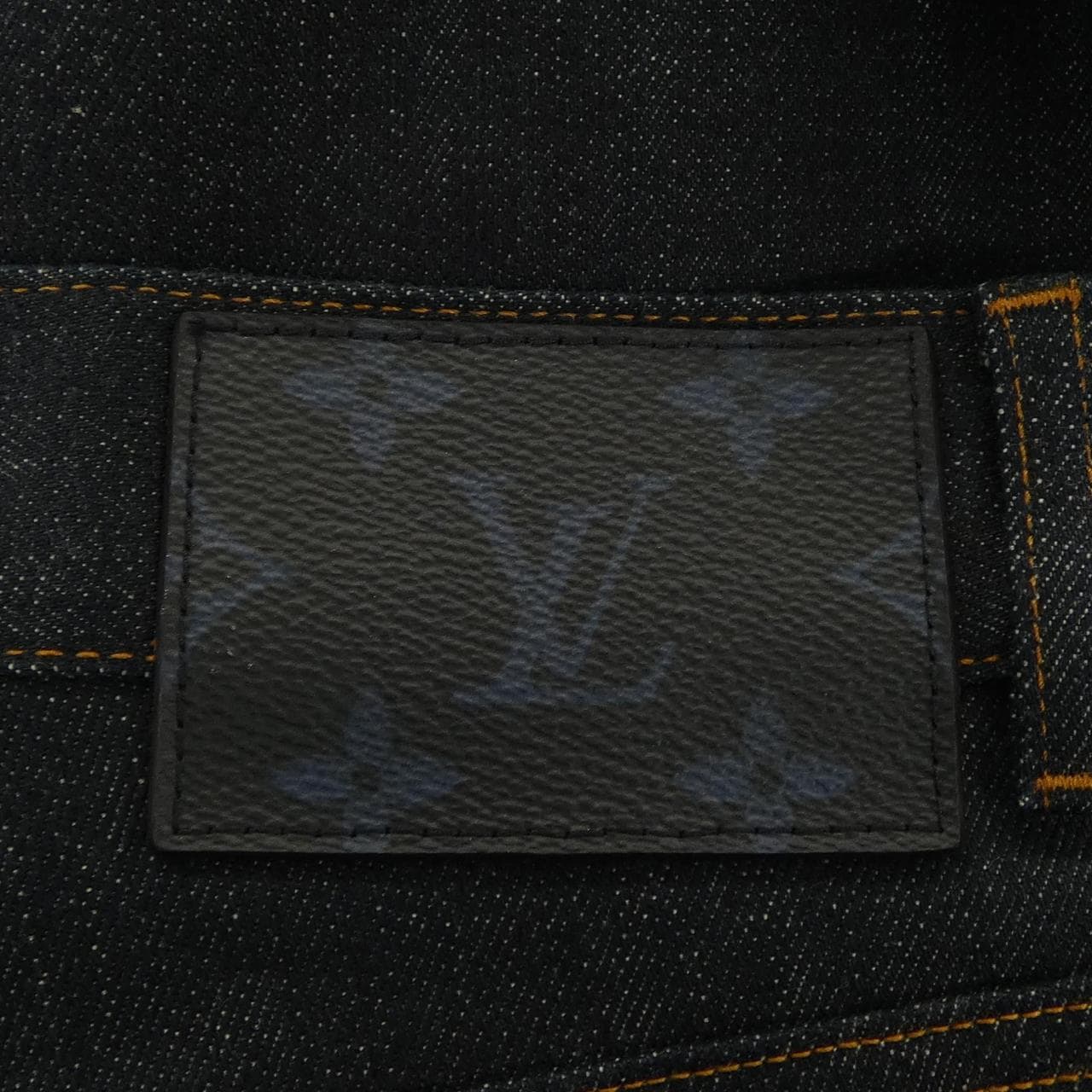 ルイヴィトン LOUIS VUITTON オーセンティックレギュラーデニム HAD70WDKN ジーンズ