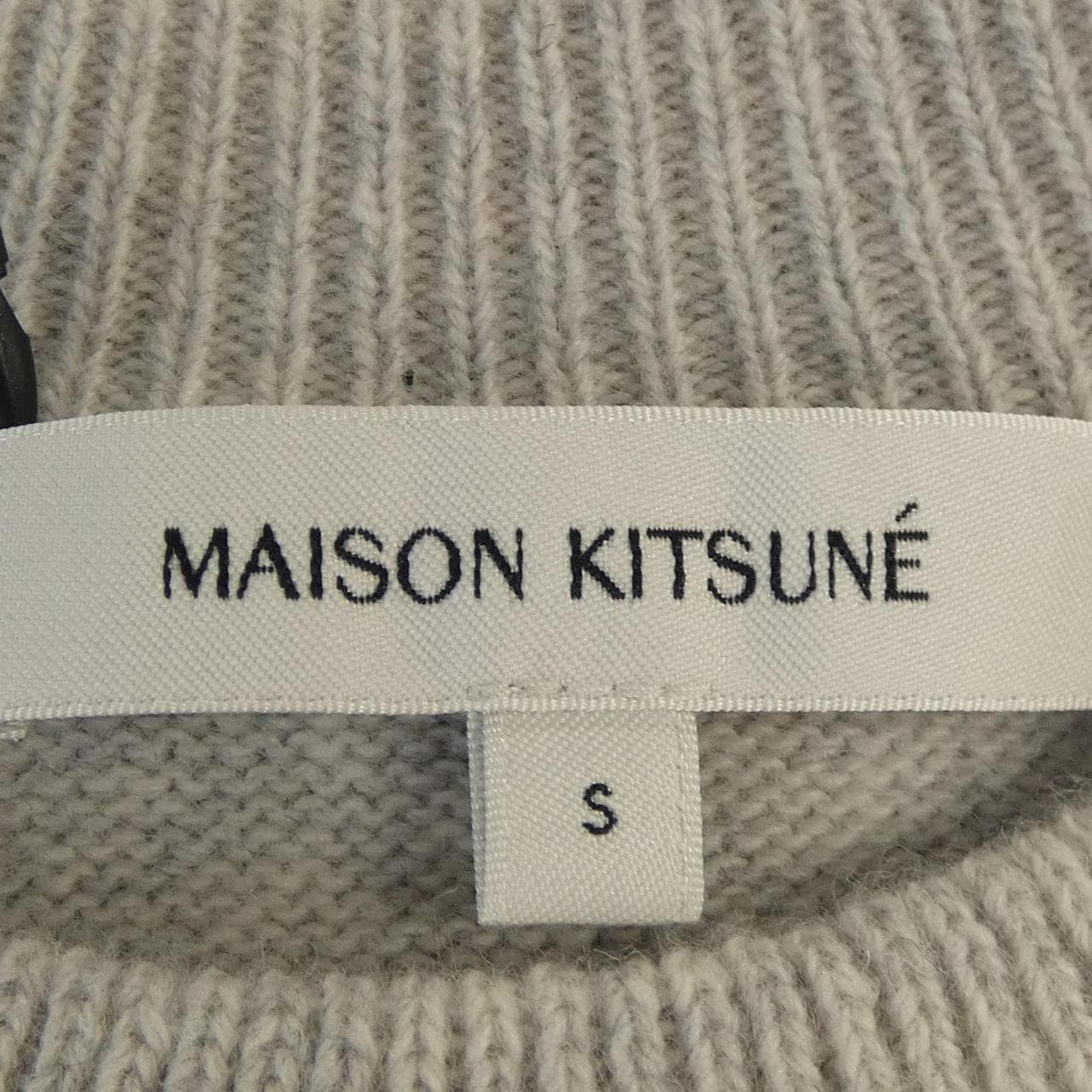 メゾンキツネ MAISON KITSUNE LW00815KT1063 ニット