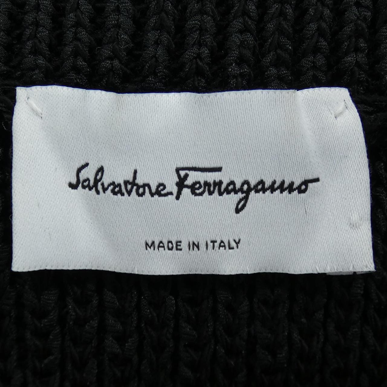 サルヴァトーレフェラガモ SALVATORE FERRAGAMO ベスト
