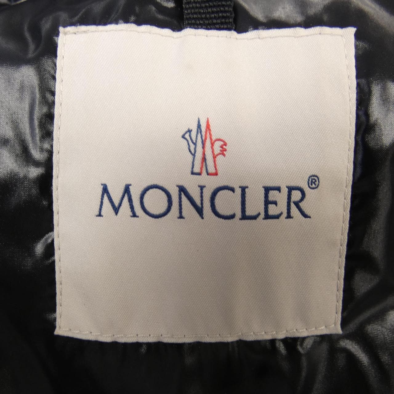 モンクレール MONCLER ダウンジャケット