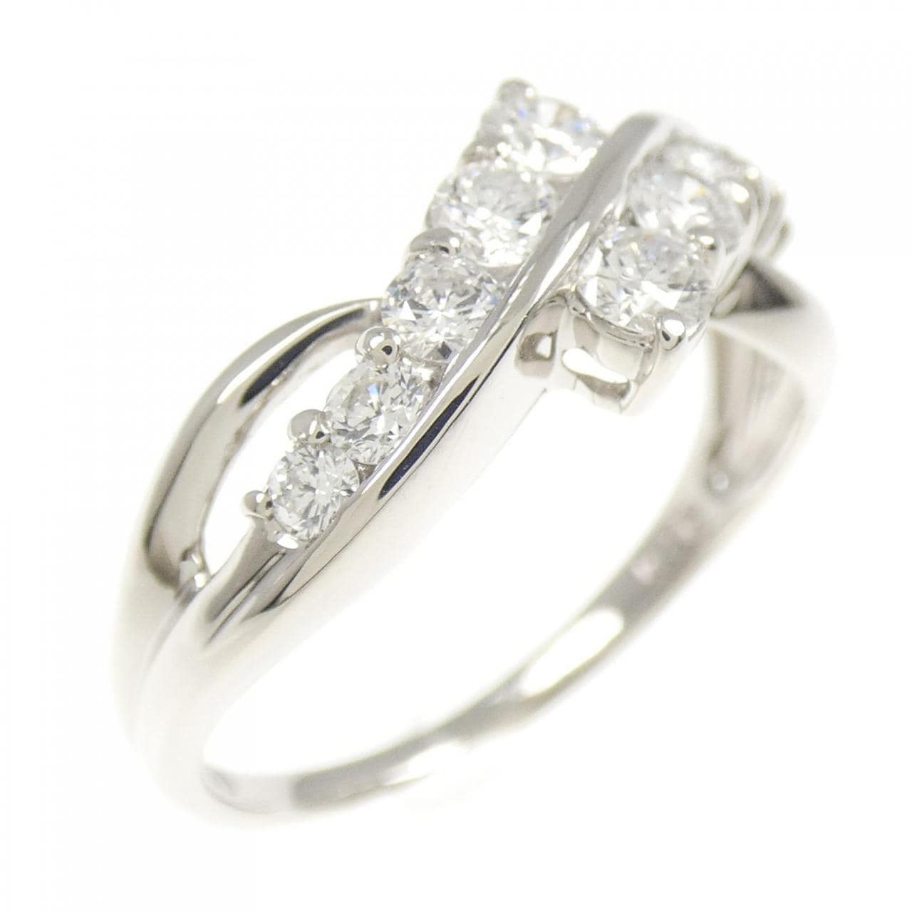 PT900 ダイヤモンド リング 0.70CT