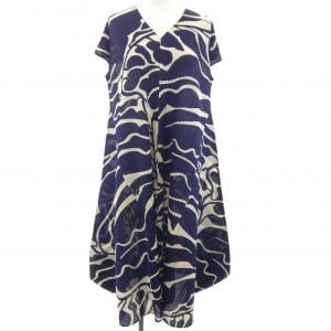 プリーツプリーズ PLEATS PLEASE 2021 リーフ PP13-JH623 7576062 ワンピース