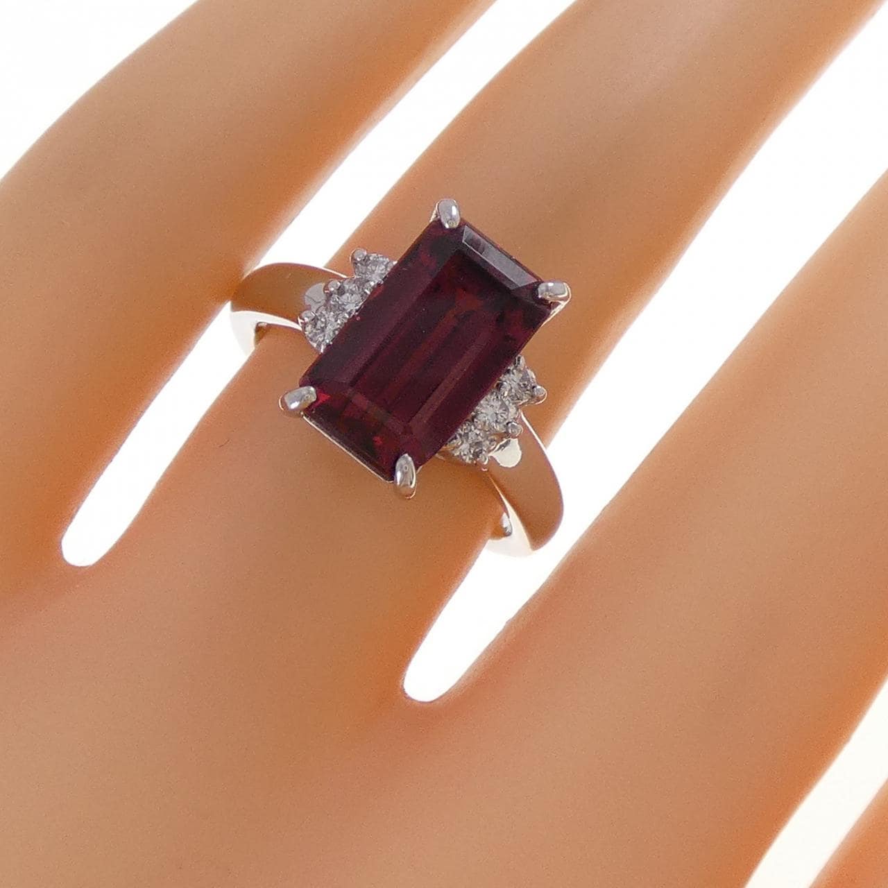 PT900 ガーネット リング 4.53CT