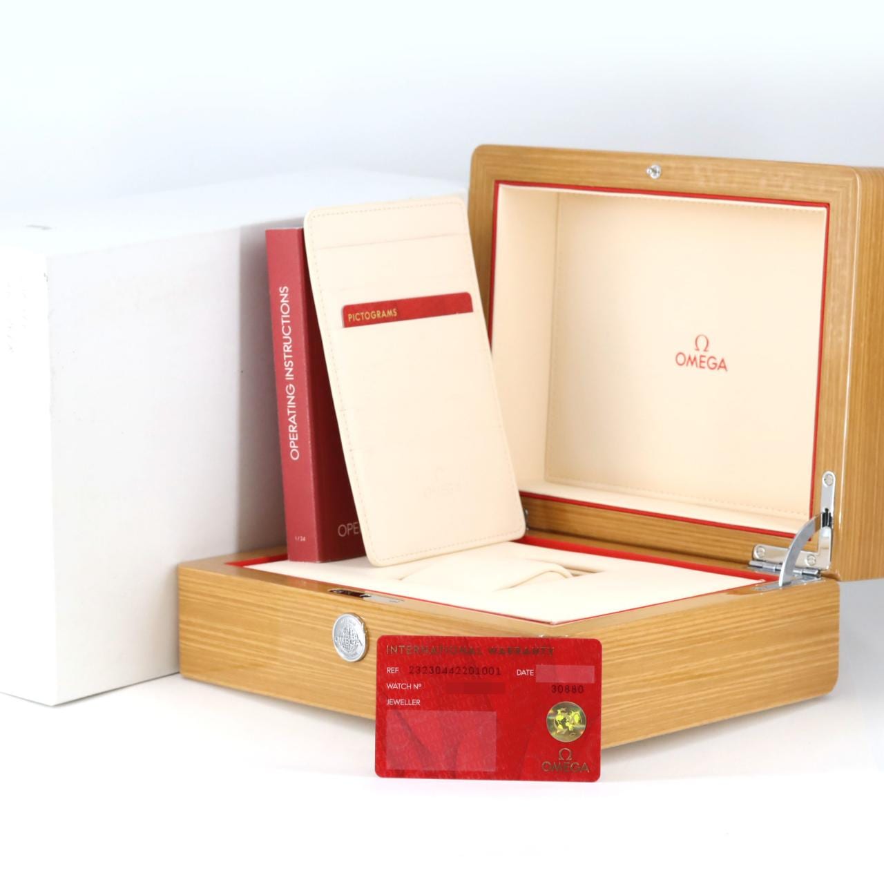 オメガ シーマスタープラネットオーシャンGMT 232.30.44.22.01.001 SS 自動巻