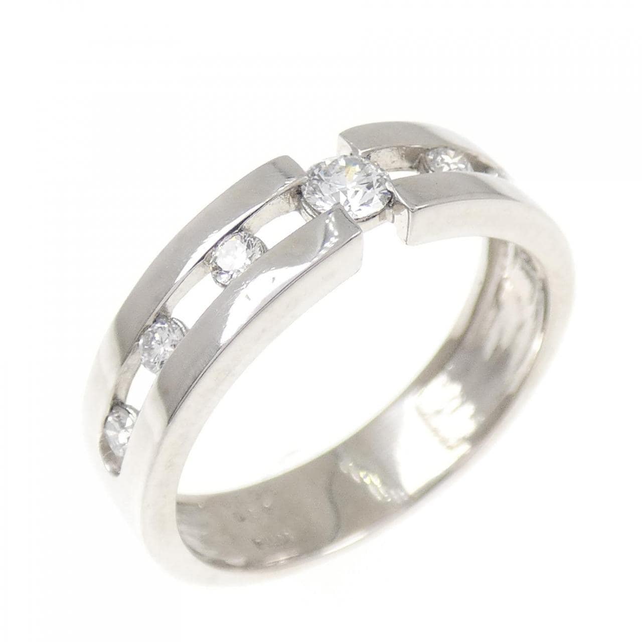 PT900 ダイヤモンド リング 0.106CT