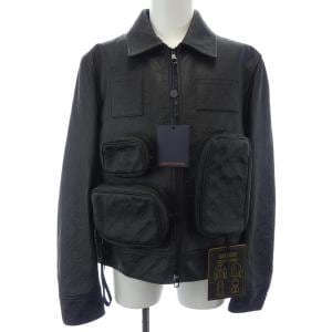 ルイヴィトン LOUIS VUITTON モノグラムエンボスユティリティジャケット HIL46EQXS レザージャケット