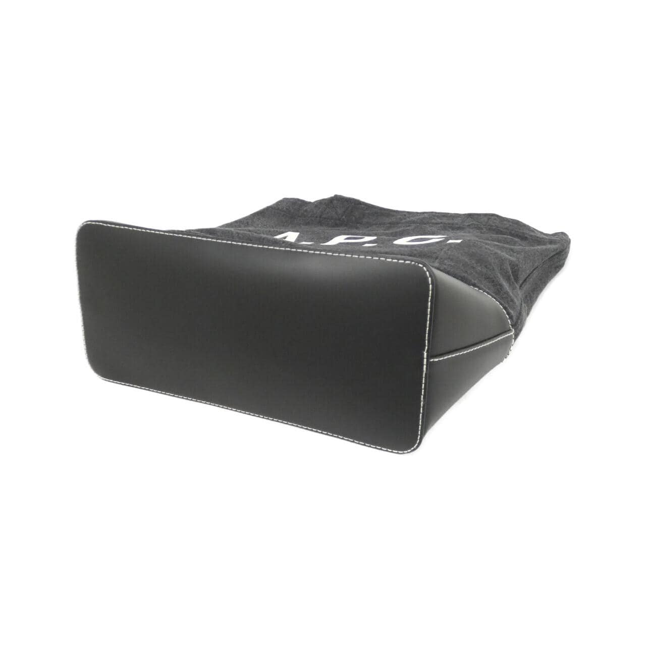 【新品】アーペーセー M61444 バッグ