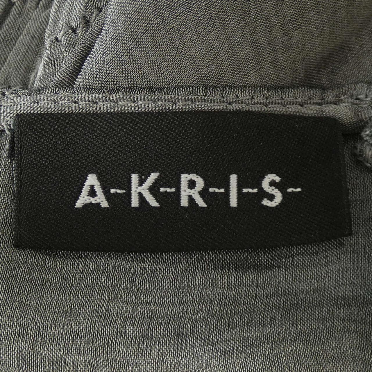 Acris AKRIS上衣