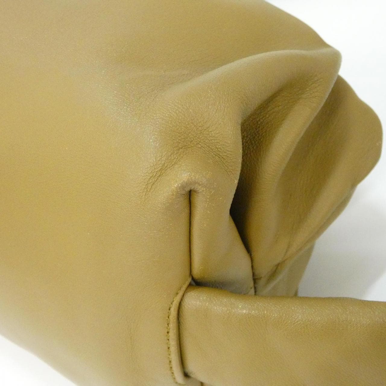 ボッテガヴェネタ 620954 V0050 ショルダーバッグ