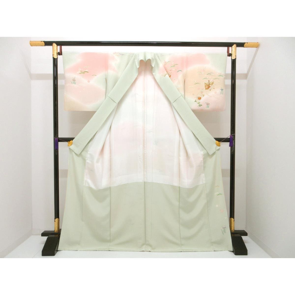 訪問着　友禅金彩加工　刺繍入りボカシ染